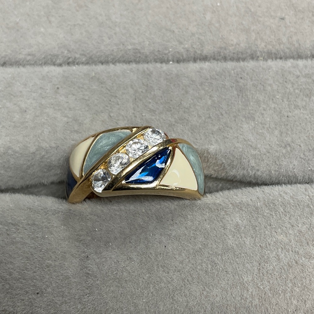 Elegant Gold Toned Sterling silver Women's Ring